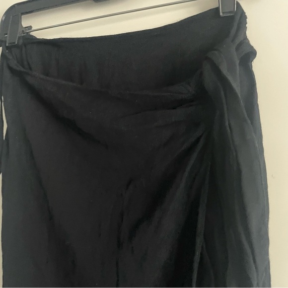 Reformation black full wrap skirt solid black 20142 - Picture 4 of 8